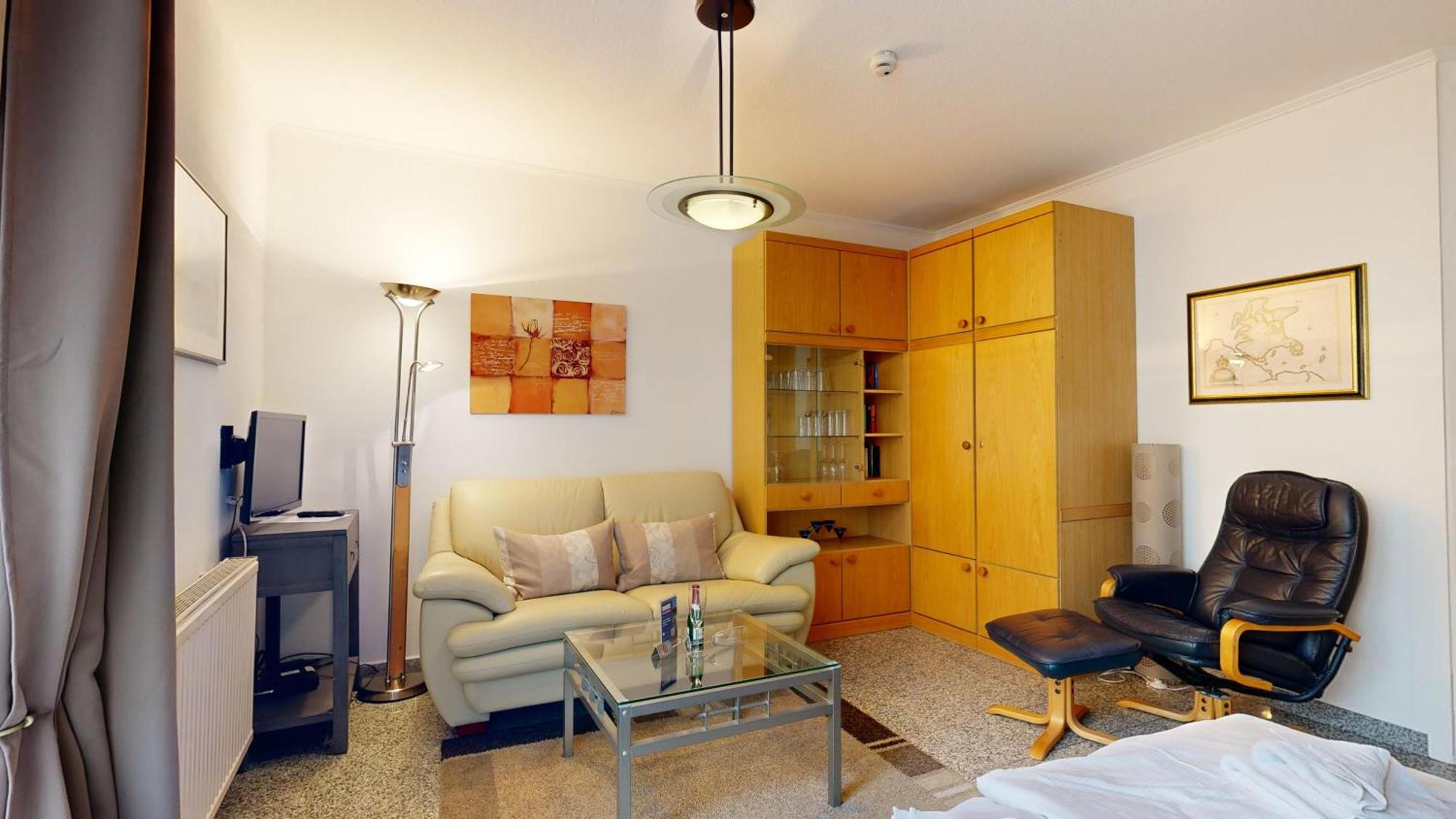 Apartment Strandnahe Mit Schwimmbad Im Haus, A Cappella 15,