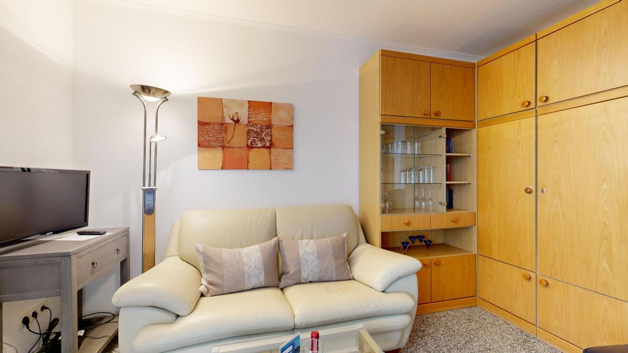 Strandnahe Mit Schwimmbad Im Haus, A Cappella 15, Apartment