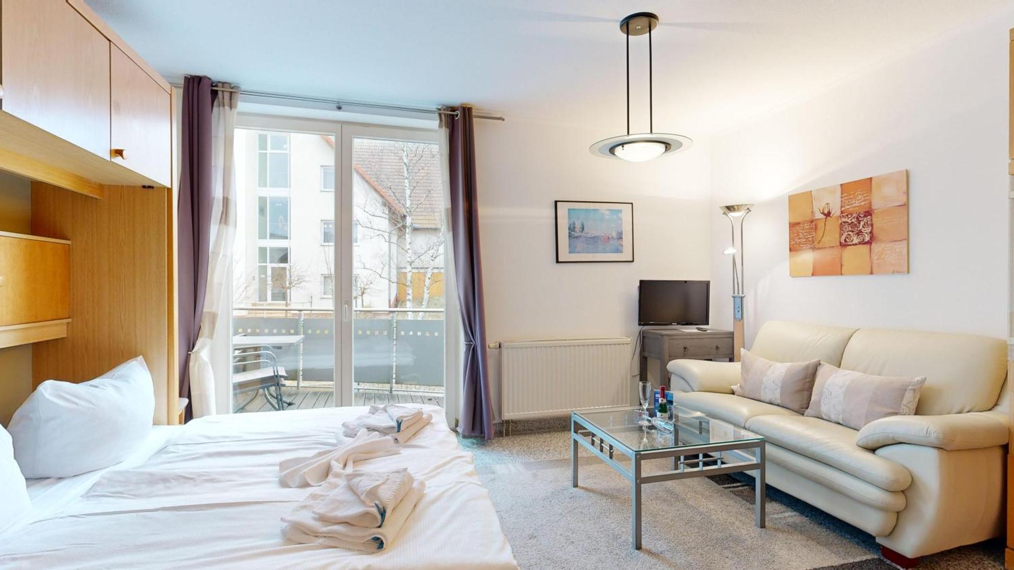 Apartment Strandnahe Mit Schwimmbad Im Haus, A Cappella 15, *